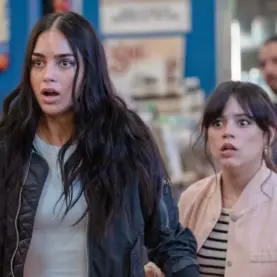 Melissa Barrera e Jenna Ortega em Pânico VI