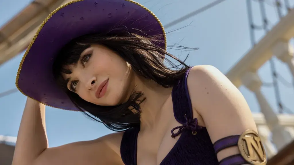 Robin (Lera Abova) em One Piece: A Série