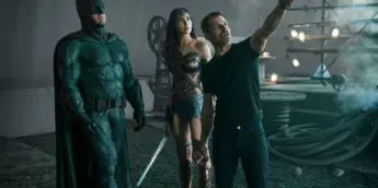 Zack Snyder, Ben Affleck e Gal Gadot nos bastidores de Liga da Justiça