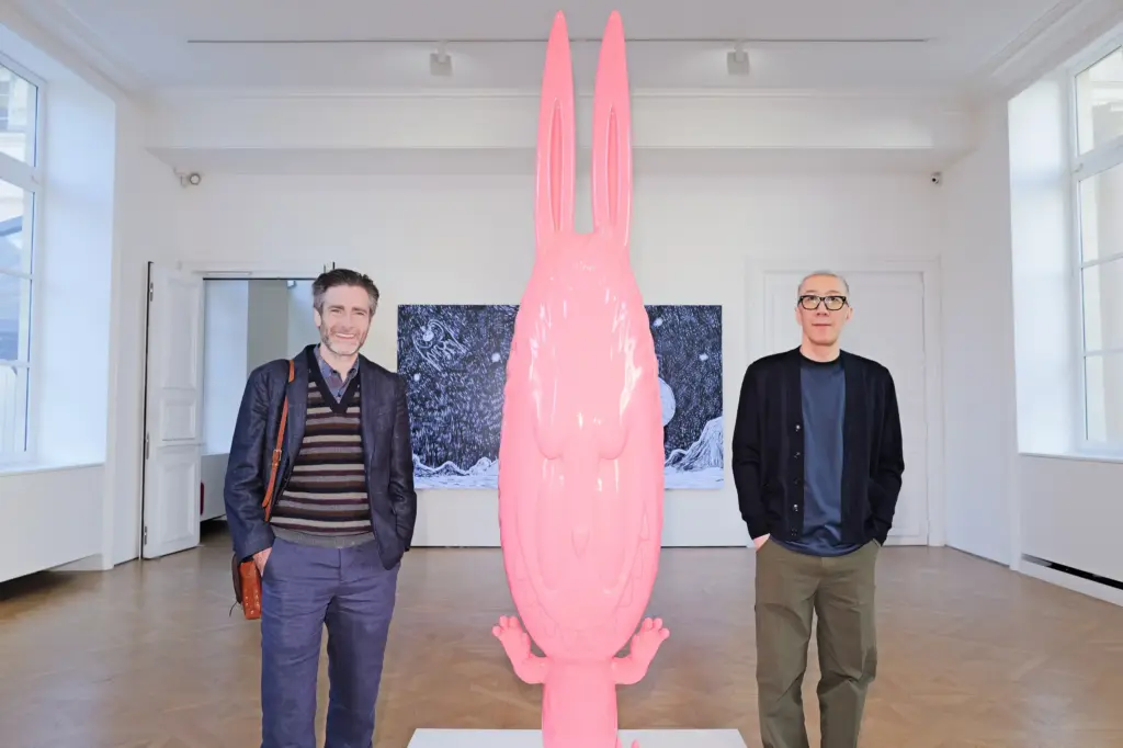 Paul King e Kasing Lung em Paris