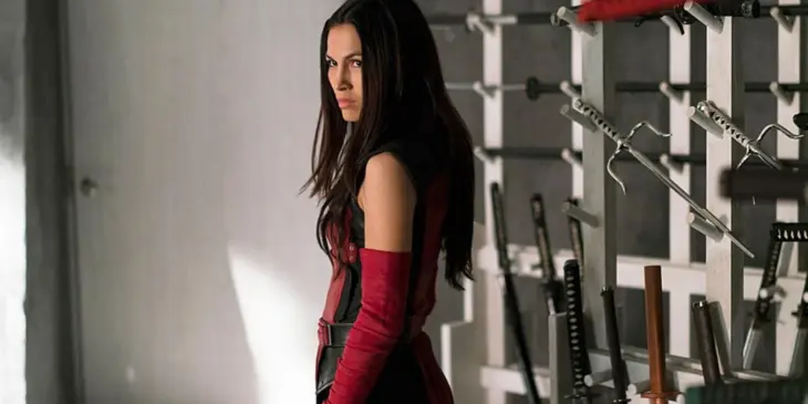 Elodie Yung como Elektra em série do Demolidor