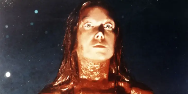 Carrie, a Estranha
