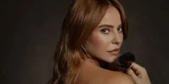Paolla Oliveira em A Estranha na Cama