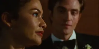Zendaya e Robert Pattinson em casamento de O Drama