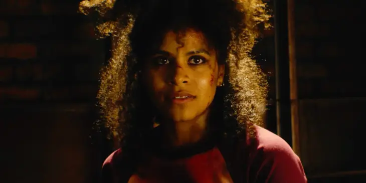 Zazie Beetz em Eles Vão Te Matar