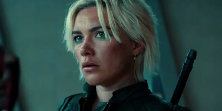 Florence Pugh como Yelena Belova
