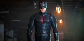 Matt Murdock exibindo traje preto do Demolidor no MCU