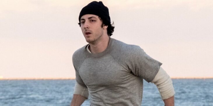 Anthony Ippolito em I Play Rocky