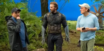 Joe e Anthony Russo com Chris Evans, de Vingadores Doutor Destino