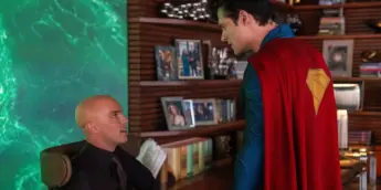 Nicholas Hoult como Lex Luthor e David Corenswet como Superman