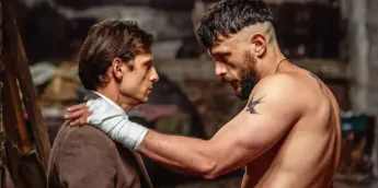 Jamie Bell e Richard Gadd em Pela Metade