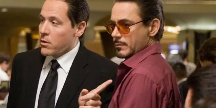 Jon Favreau e Robert Downey Jr. em Homem de Ferro
