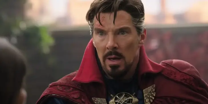 Benedict Cumberbatch como Doutor Estranho