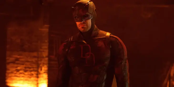 Charlie Cox com novo traje em 2ª temporada de Demolidor Renascido