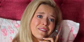 Elle Woods em série prelúdio de Legalmente Loira