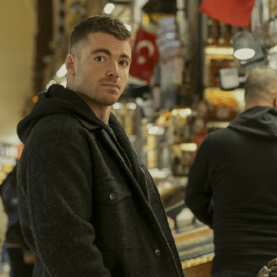 O Agente Noturno será concluída pela Netflix na 4ª temporada; Veja a primeira imagem