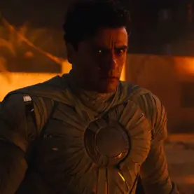 Oscar Isaac como Cavaleiro da Lua