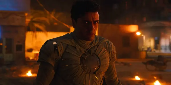 Oscar Isaac como Cavaleiro da Lua
