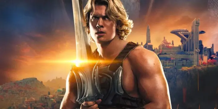 Nicholas Galitzine trajado como He-Man para Mestres do Universo
