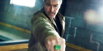 Kyle Chandler como Hal Jordan em Lanternas