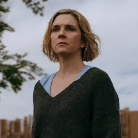 Rhea Seehorn na série Pluribus