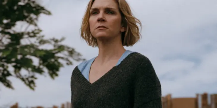 Rhea Seehorn na série Pluribus