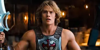 Transformação de He-Man em Mestres do Universo