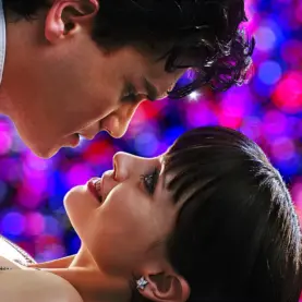 Emile Hirsch e Christina Ricci em Speed Racer