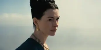 Anne Hathaway como Penélope em A Odisseia, de Christopher Nolan