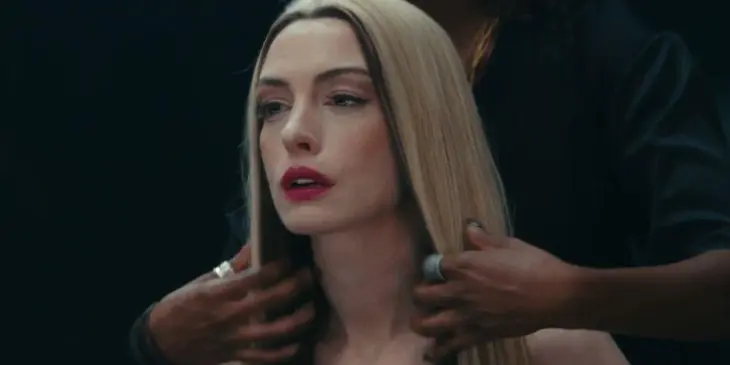 Anne Hathaway em Mother Mary