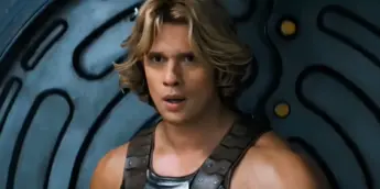 He-Man em nave espacial em Mestres do Universo