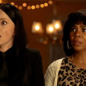 Anna Faris e Regina Hall em Todo Mundo em Pânico
