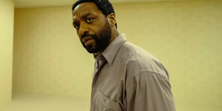 Chiwetel Ejiofor em Backrooms: Um Não-Lugar
