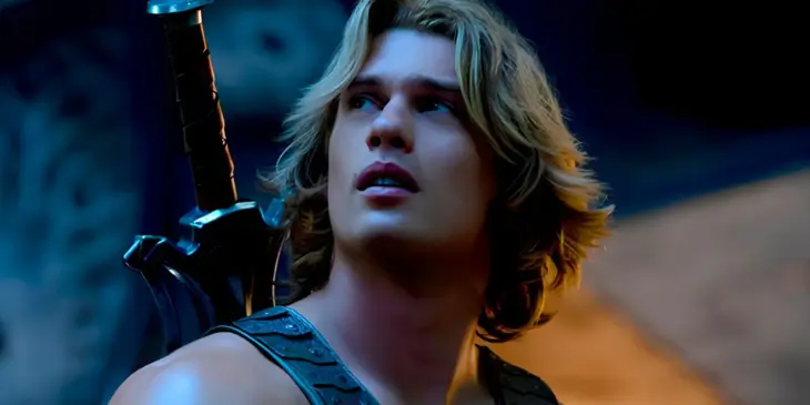 Nicholas Galitzine é He-Man em reboot de Mestres do Universo