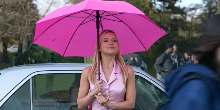 Jovem Elle Woods em série de Legalmente Loira