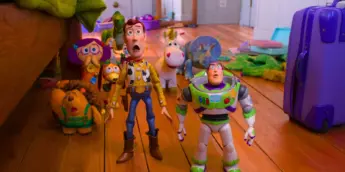 Woody e Buzz espantados em Toy Story 5