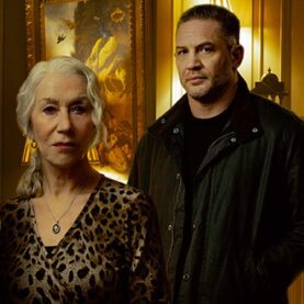 Helen Mirren e Tom Hardy em Terra da Máfia