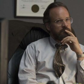 O ator Peter Sarsgaard, novidade do elenco da 3ª temporada de The Last of Us
