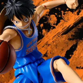 Figura de Luffy com camisa do New York Knicks