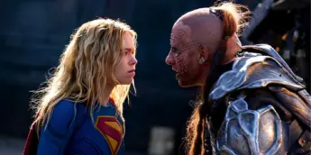 Supergirl diante de Krem