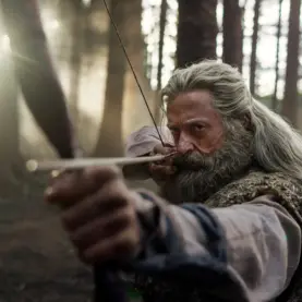 Hugh Jackman em A Morte de Robin Hood