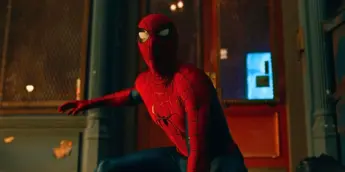 Cena de ação de Homem-Aranha Um Novo Dia