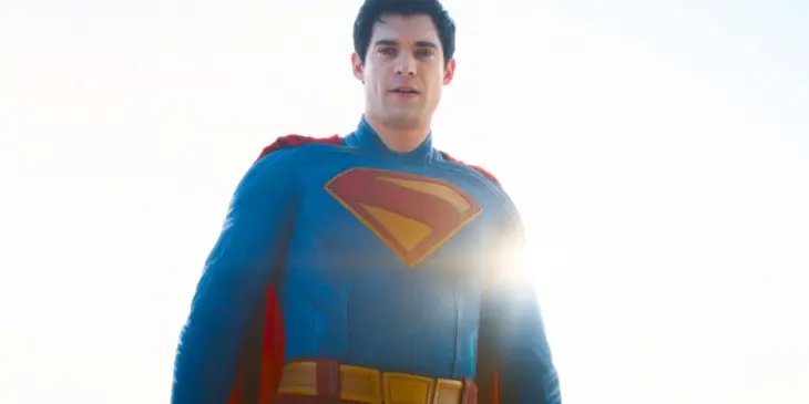 David Corenswet como Superman no filme da Supergirl