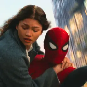 Zendaya e Tom Holland em Homem-Aranha Um Novo Dia