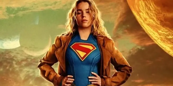 Milly Alcock como a Supergirl