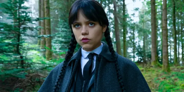 Jenna Ortega em cena de Wandinha
