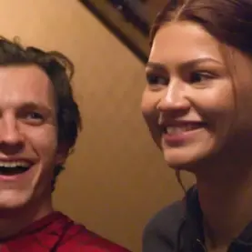Tom Holland e Zendaya nos bastidores de Homem-Aranha Um Novo Dia
