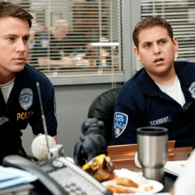 Phil Lord e Chris Miller revelam o motivo da sequência de Anjos da Lei 2 se chamar Anjos da Lei 4