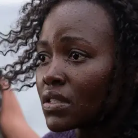 Lupita Nyong'o em um de seus papéis em A Odisseia
