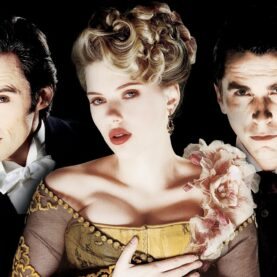 Hugh Jackman, Scarlett Johansson e Christian Bale em O Grande Truque